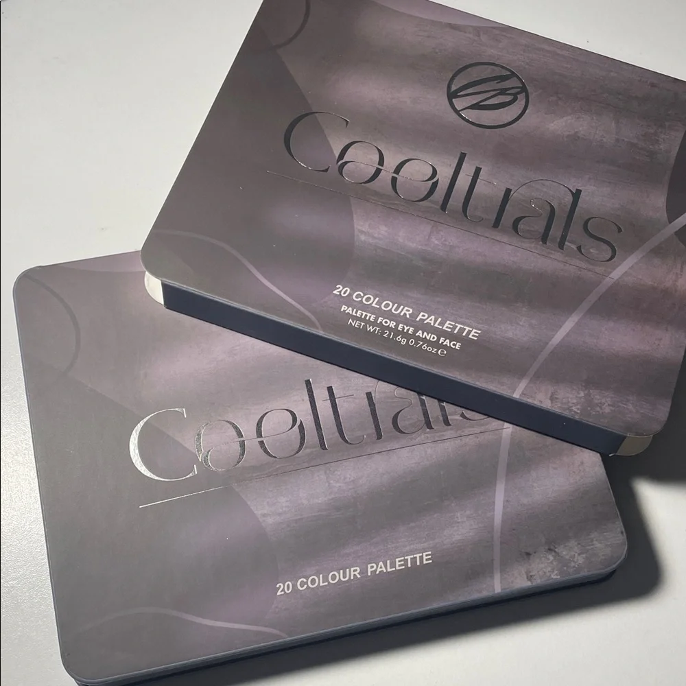 Cosmic brushes cooltrals eyeshadow palette - Picture 7 of 8